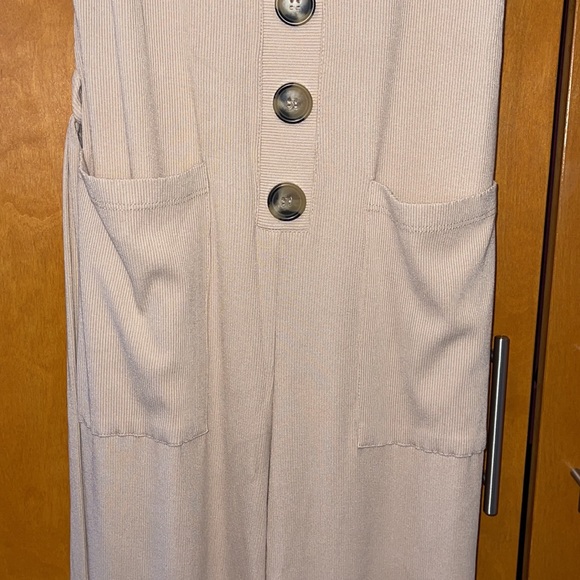 Beige Ribbed Pantsuit. Fashion Nova. Large. - Picture 15 of 15